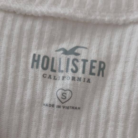 Hollister | Cream Ruched V-Neck Long Sleeve Top | Size Small - Picture 3 of 5